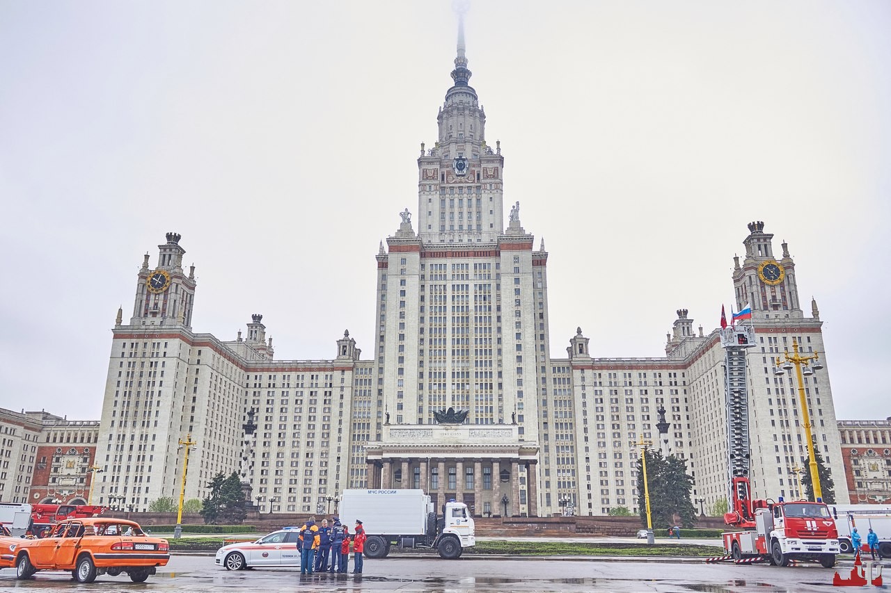 История мгу им м ломоносова. МГУ имени Ломоносова. Грозненский МГУ имени Ломоносова. Московский государственный университет. Гулин в МГУ.